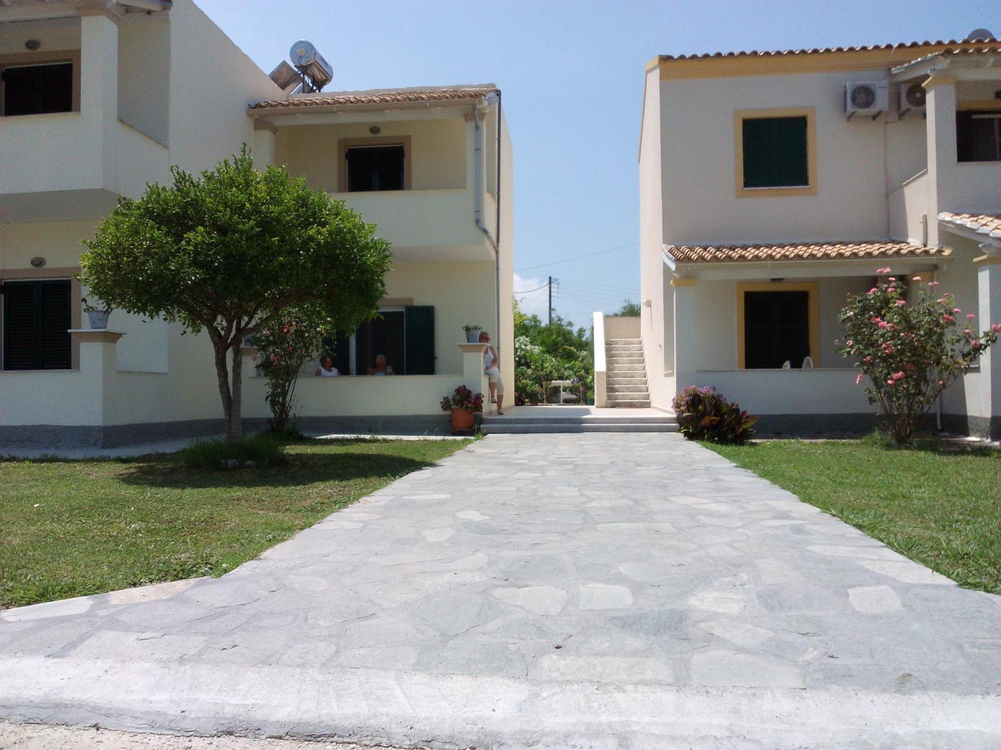 Ammos Apartment Roda  Ngoại thất bức ảnh