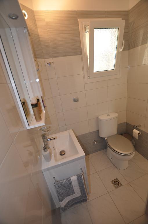 Ammos Apartment Roda  Ngoại thất bức ảnh